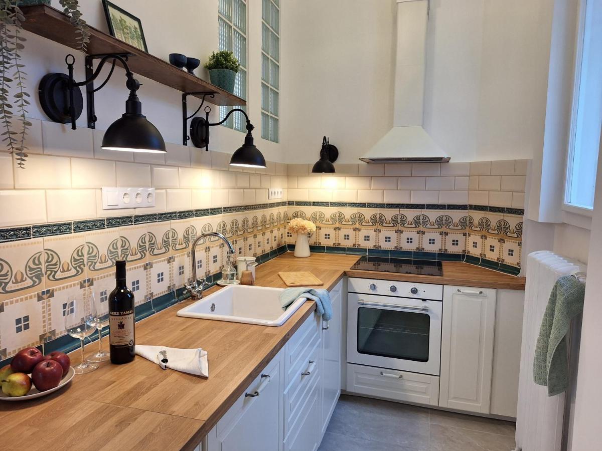 Green Hill Apartment บูดาเปสต์ ภายนอก รูปภาพ
